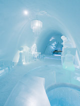 Luxury Suite: Absinthe Minded. Artists: Tjåsa Gusfors, Ulrika Tallving